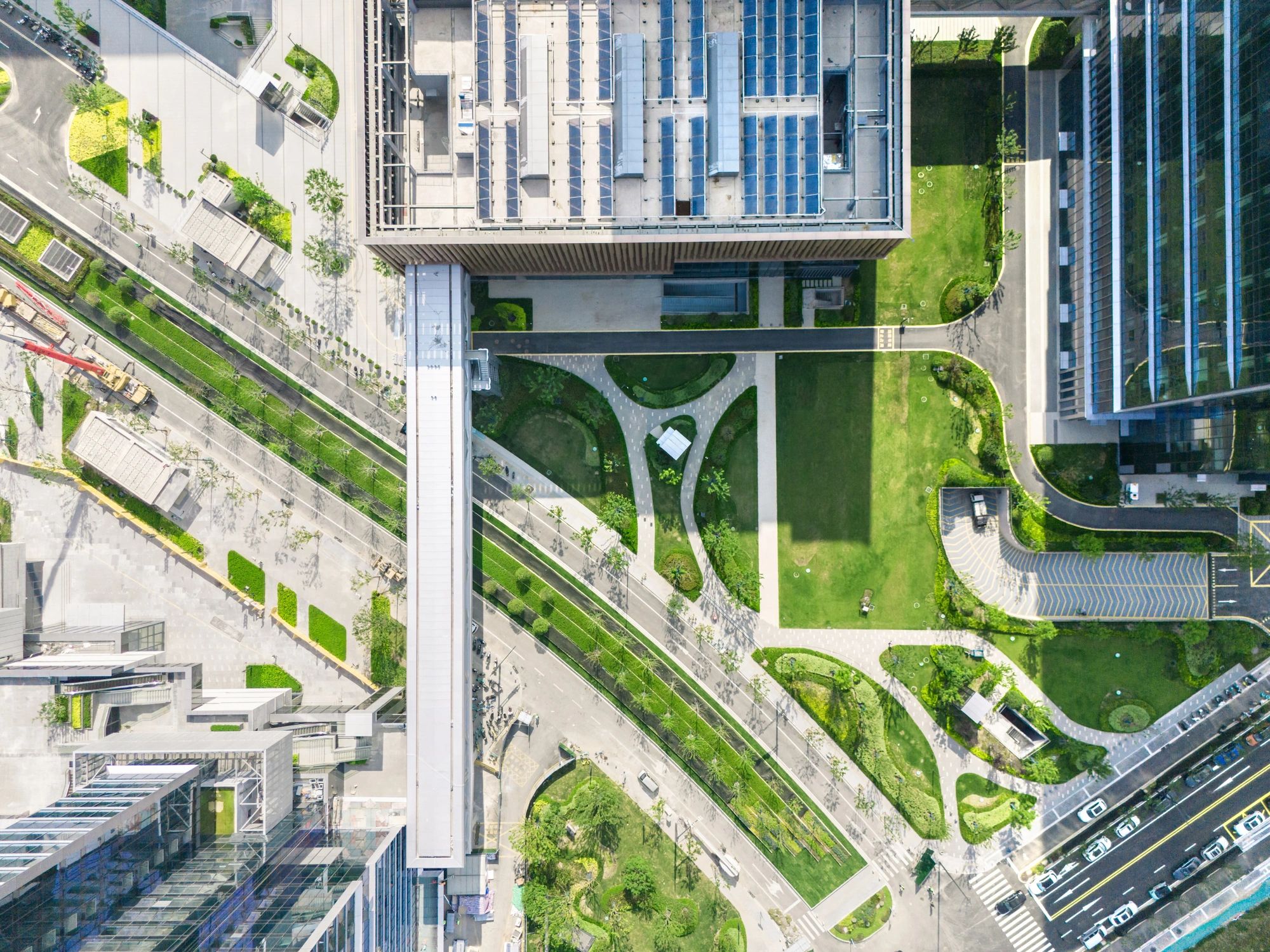 Sustainable city landscape with green infrastructure